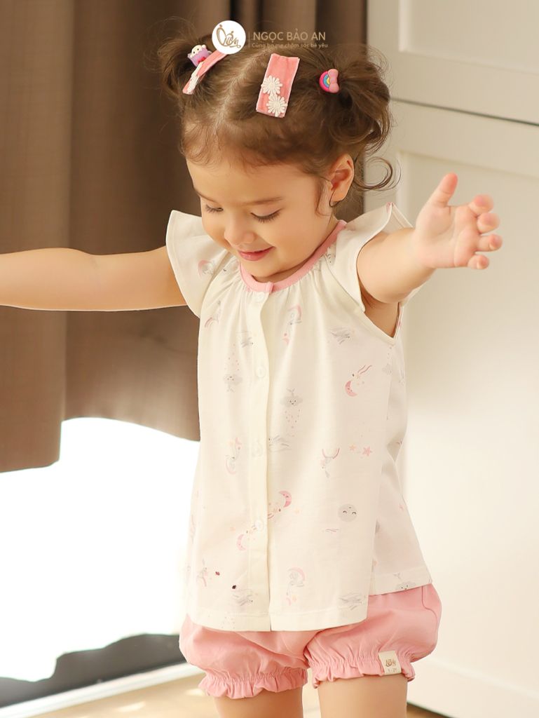 [NGỌC BẢO AN KIDS] Bộ quần áo đùi sát nách bé gái hoạ tiết thỏ trăng hồng