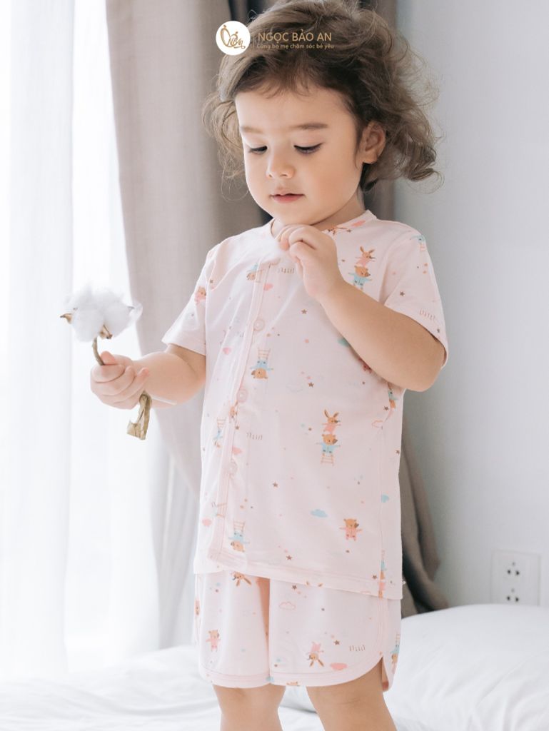 [M&B] Bộ quần áo cài giữa tay ngắn chất vải rayon thoáng mát