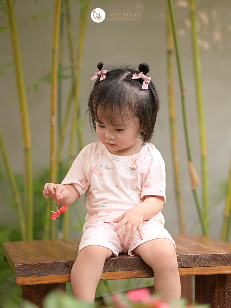 [M&B] Bộ quần áo cài vai tay ngắn chất vải rayon thoáng mát