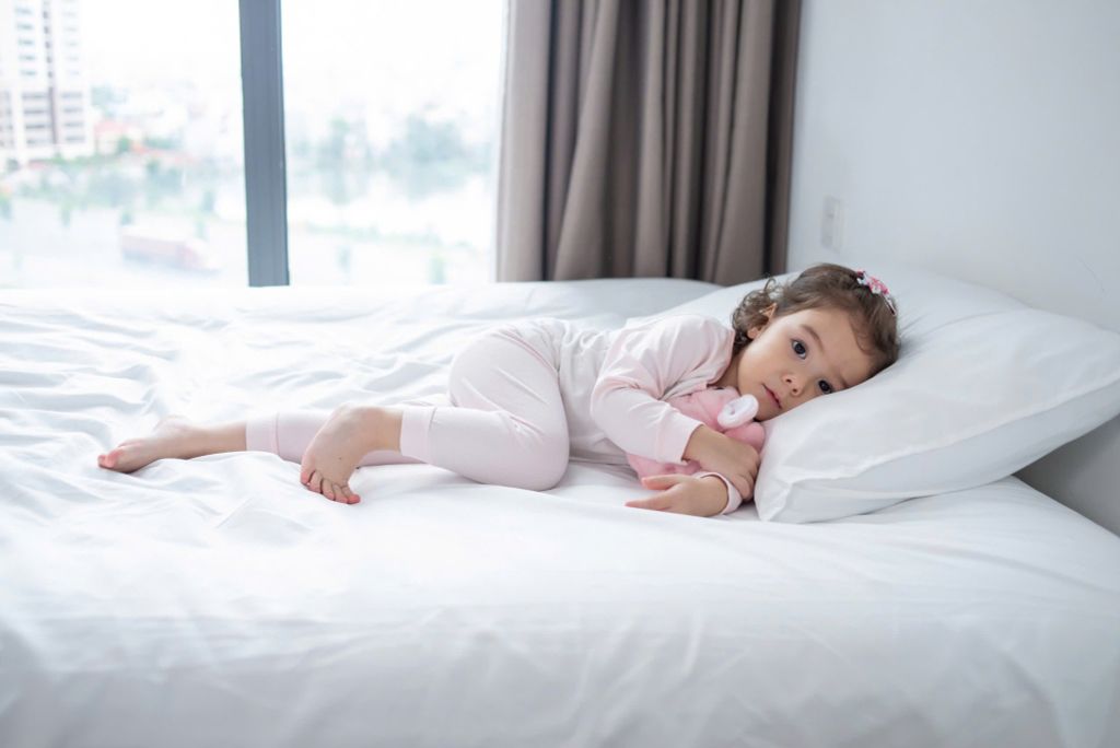 [M&B] Bộ quần áo cài giữa tay dài chất vải rayon thoáng mát