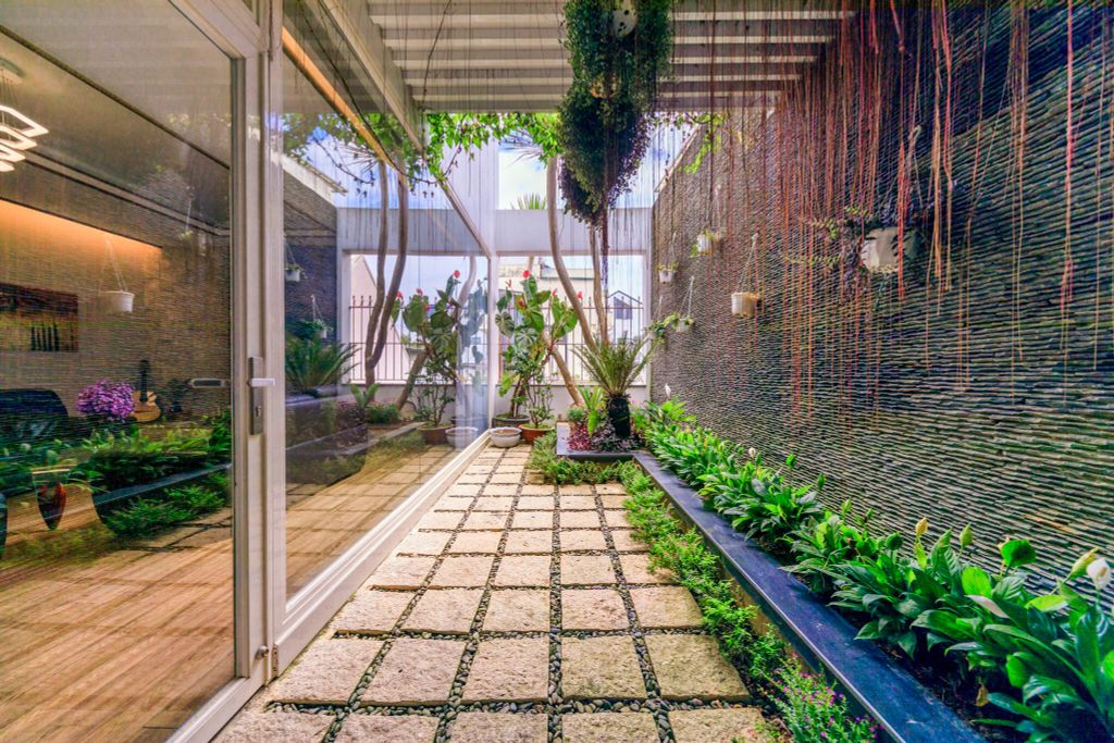  Hidden Villa - SDAP162 
