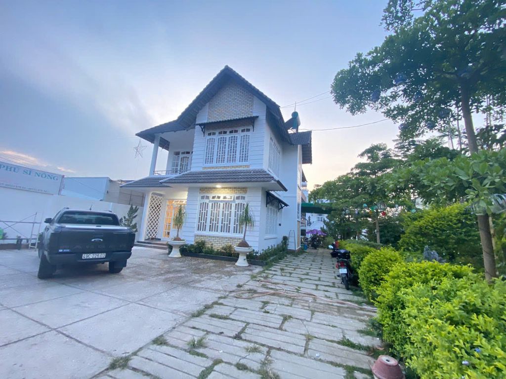  Lara Villa - SDAR167 