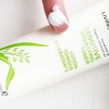 Toner da nhạy cảm Living Nature Sensitive Hydrating Toner - cân bằng, cấp ẩm