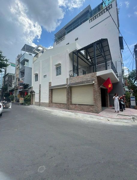 Bán nhà 2 tần mặt tiền đường  – Lô góc – Lý Thường Kiệt