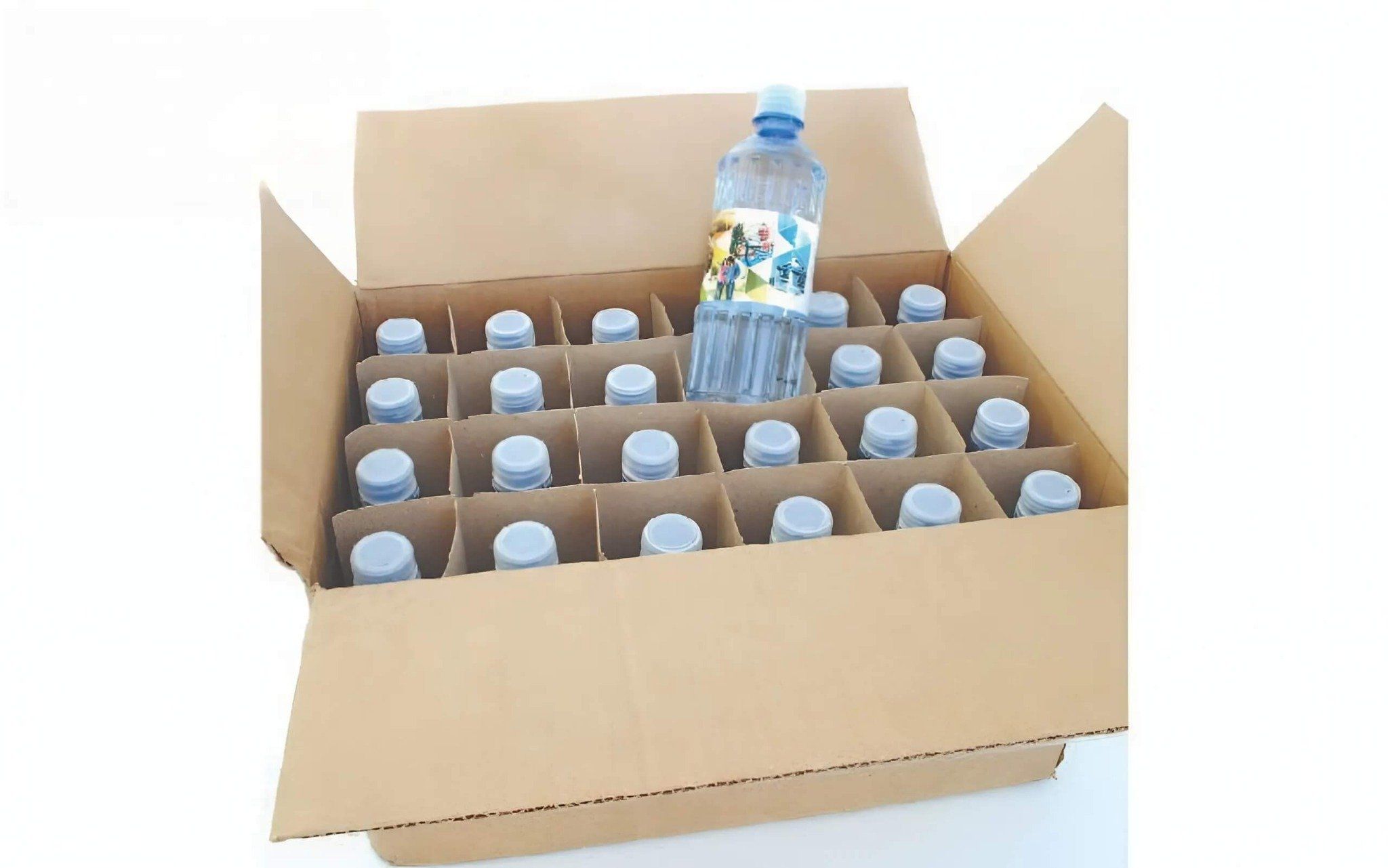  thùng carton đựng nước uống đóng chai 