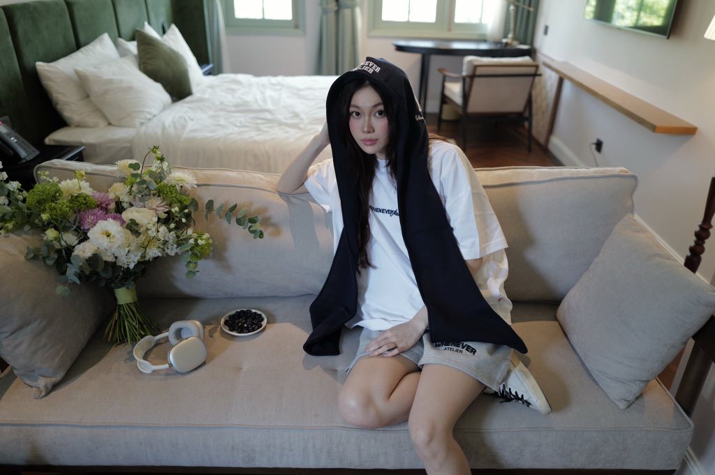 "WHENEVER" PATCHWORK HOODED SCARF / NAVY