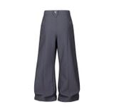  Loose Fit Pleated Buttoned Pants 