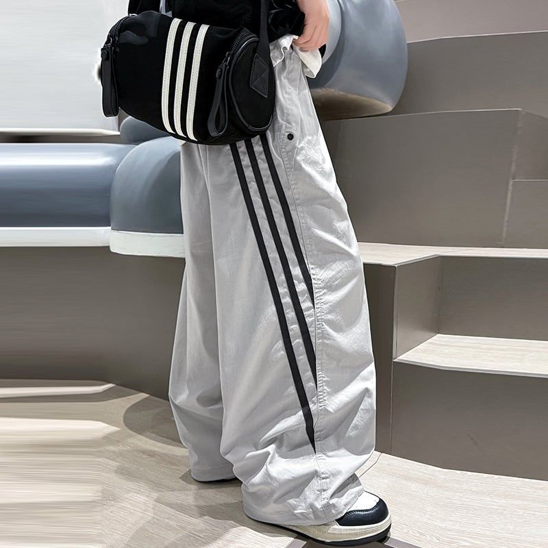 Quần dài thể thao chất gió Q46