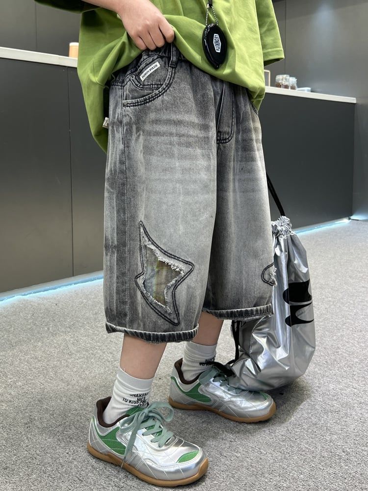 Quần bò ngắn đắp mác Q30