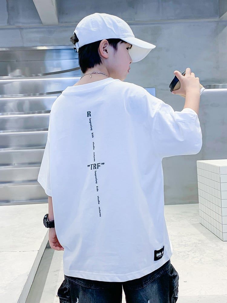 Áo thun ngắn tay đính túi A41