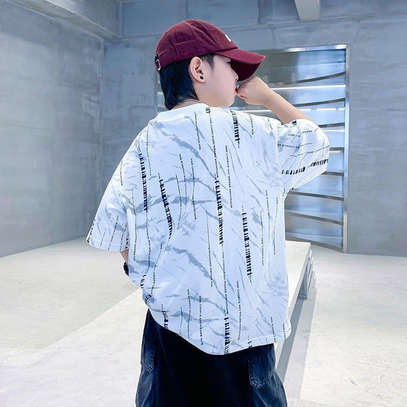 Áo thun ngắn tay họa tiết chữ A8