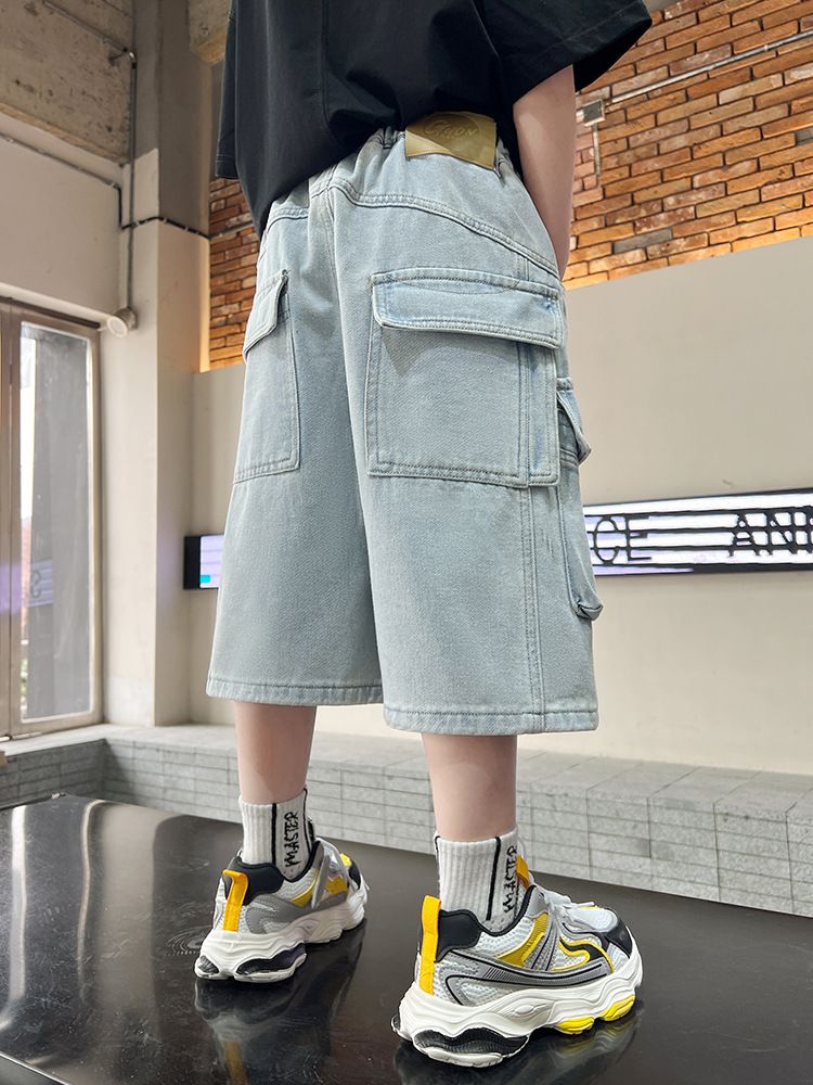 Quần jean ngắn túi hộp Q4