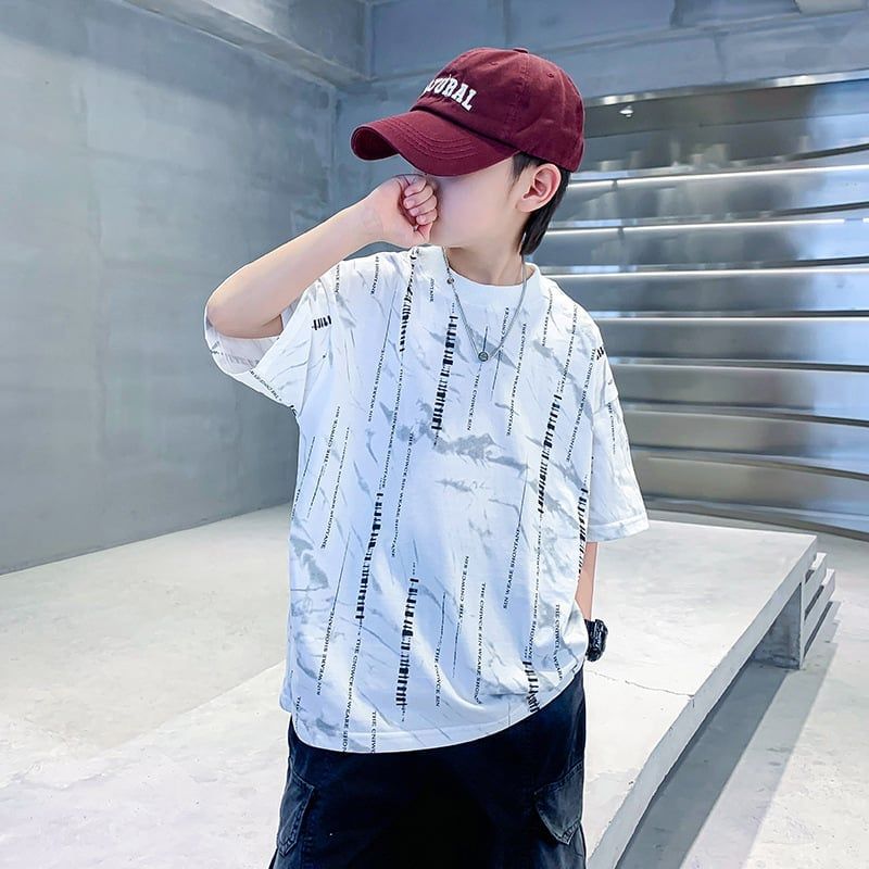 Áo thun ngắn tay họa tiết chữ A8