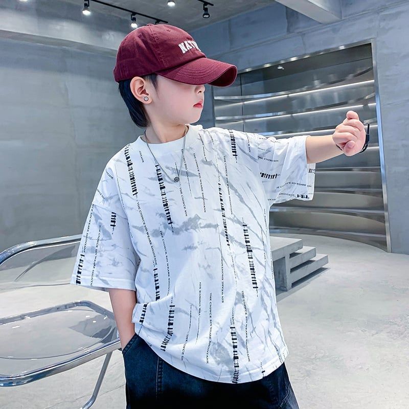 Áo thun ngắn tay họa tiết chữ A8