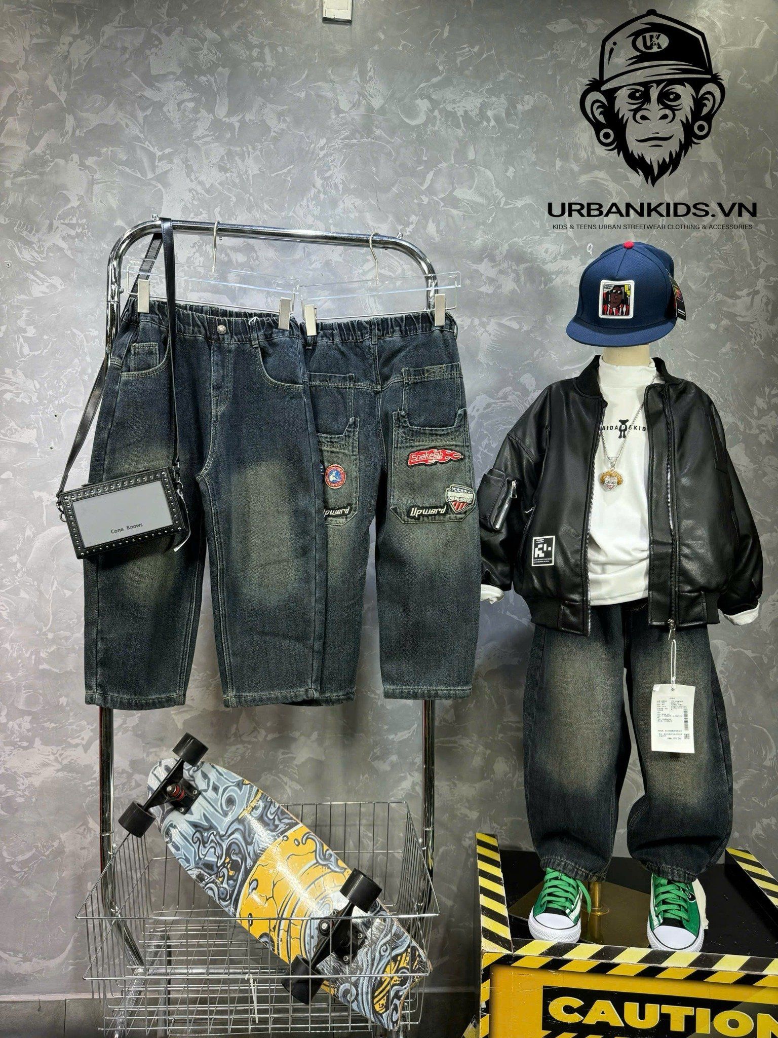 Quần bò dài lót nỉ túi đính sticker QD45