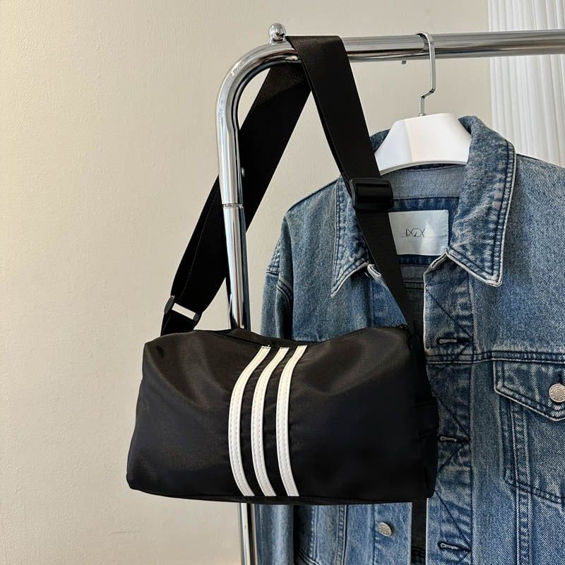 Túi xách đeo chéo T06