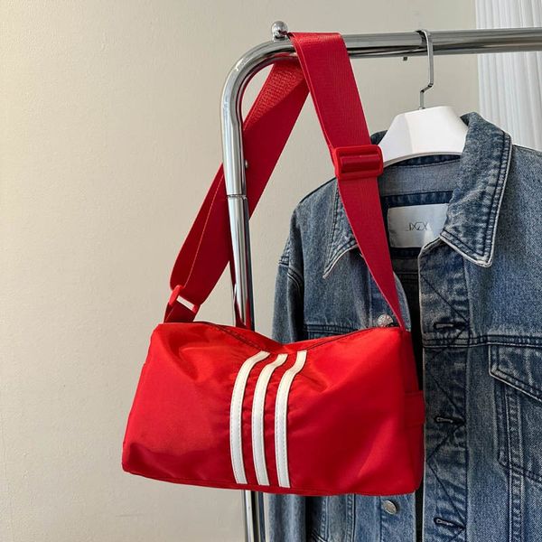 Túi xách đeo chéo T06