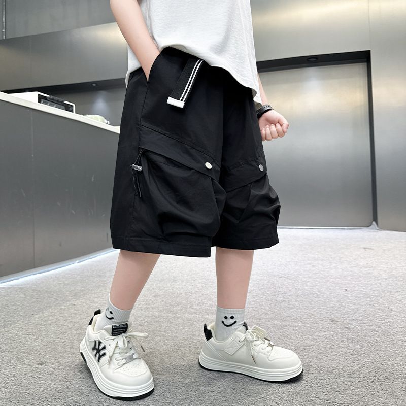 Quần ngắn gió túi hộp  Q40