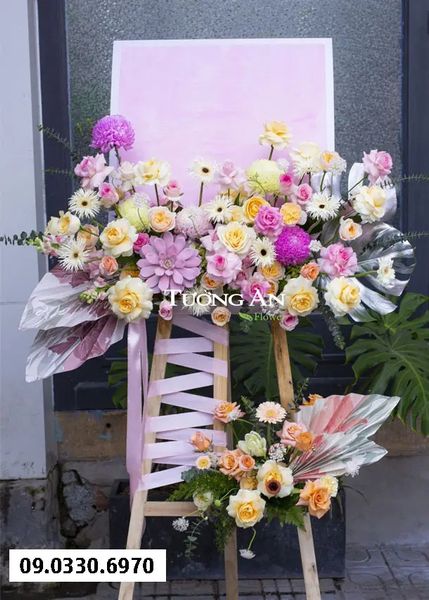 Kệ Tranh Hoa Chúc Mừng Duyên Dáng