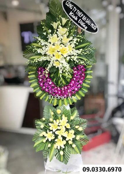 Vòng Hoa Chia Buồn 2 Tầng