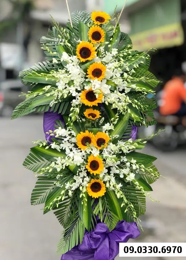  Vòng Hoa Chia Buồn Hướng Dương - B209 