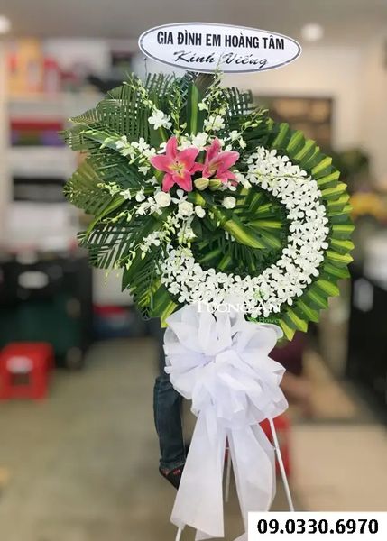 Vòng Hoa Viếng Giá Rẻ