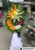  Vòng Hoa Viếng Đám Ma - B217 
