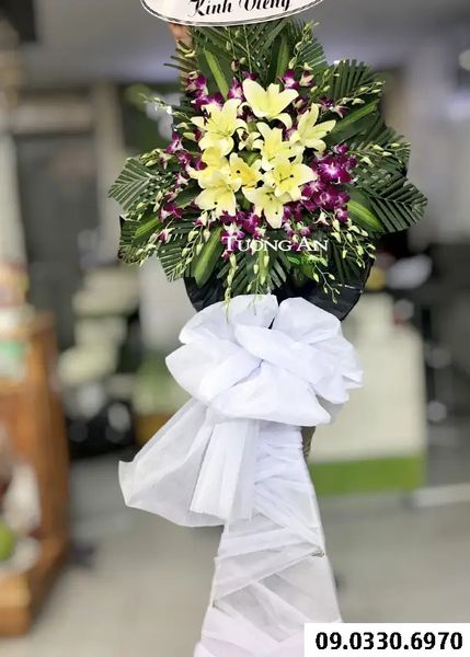 Vòng Hoa Phúng Điếu