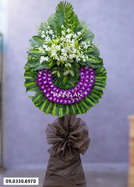 Vòng Hoa Chia Buồn Cùng Gia Đình