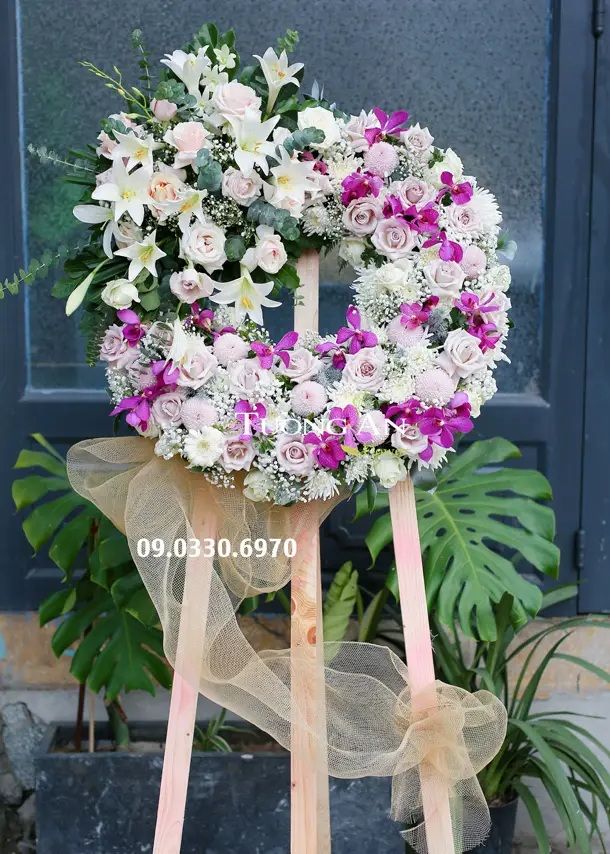  Vòng Hoa Đám Tang - B352 