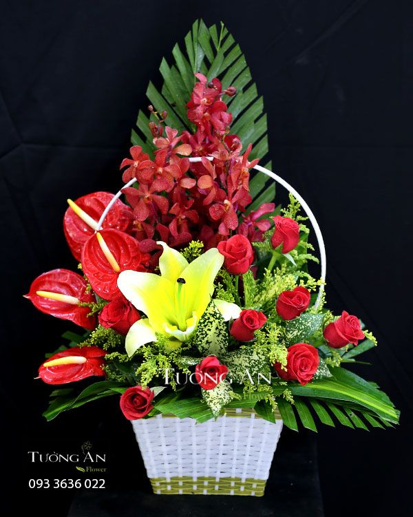  Giỏ Hoa Chúc Mừng - S19 