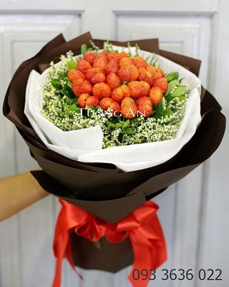 Bó Hoa Trái Cây Dâu Tây