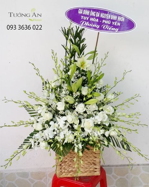 Giỏ Hoa Viếng Lặng