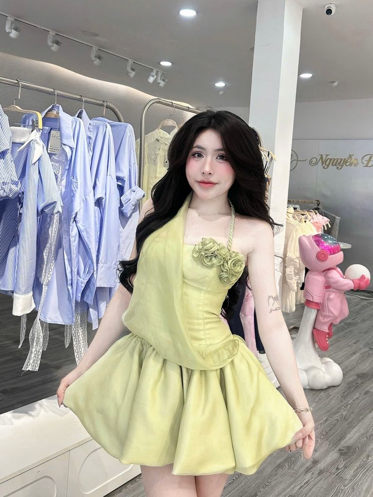 đầm yếm tà xoắn dây (d67)