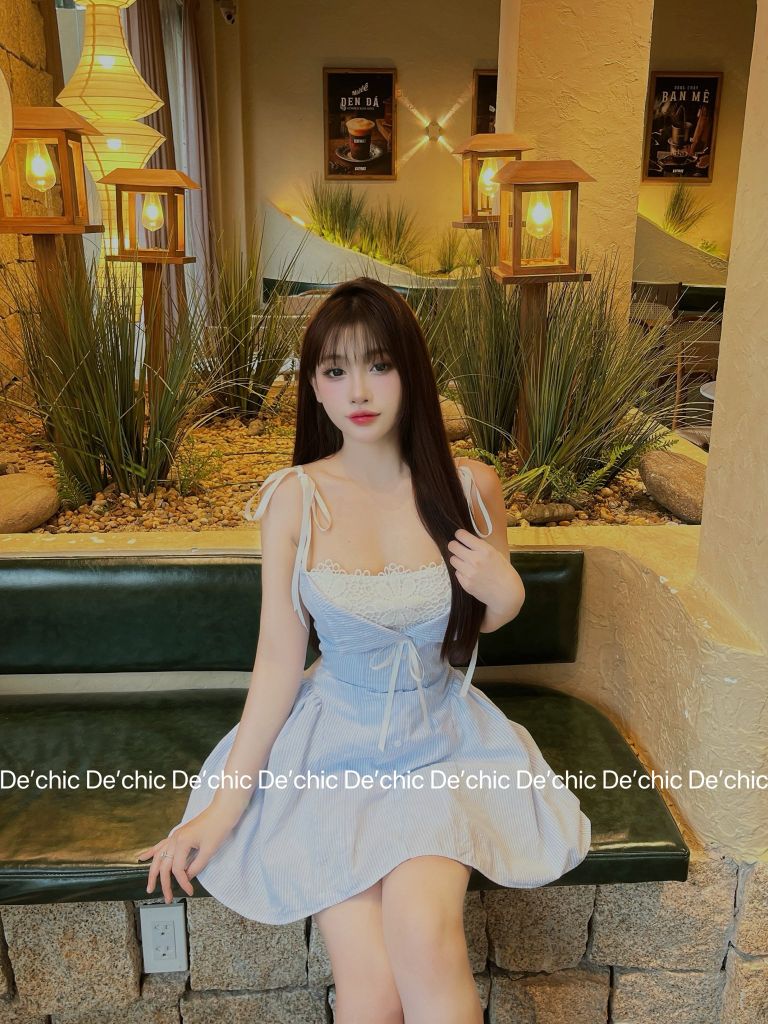 Đầm sọc ren hoa cột dây