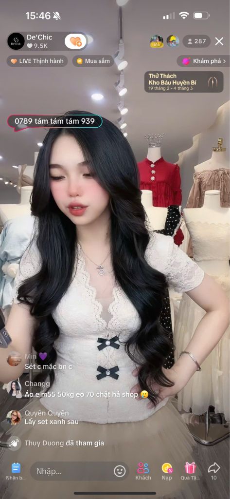 Set áo ren cỗ V đính nơ, cv lưới tầng