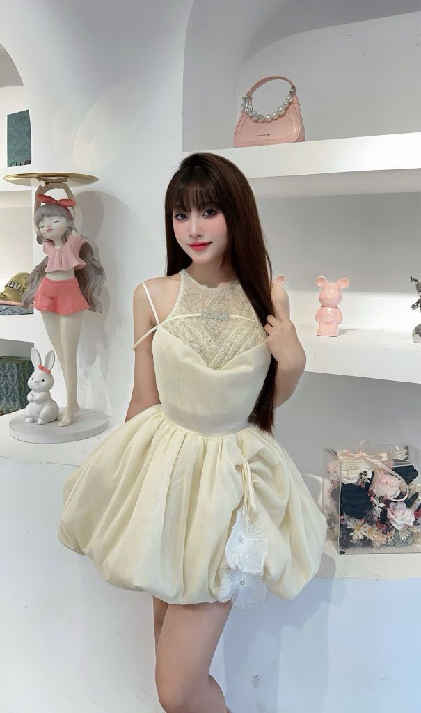 Đầm yếm voan tơ bồng phối dây hoa (E06)