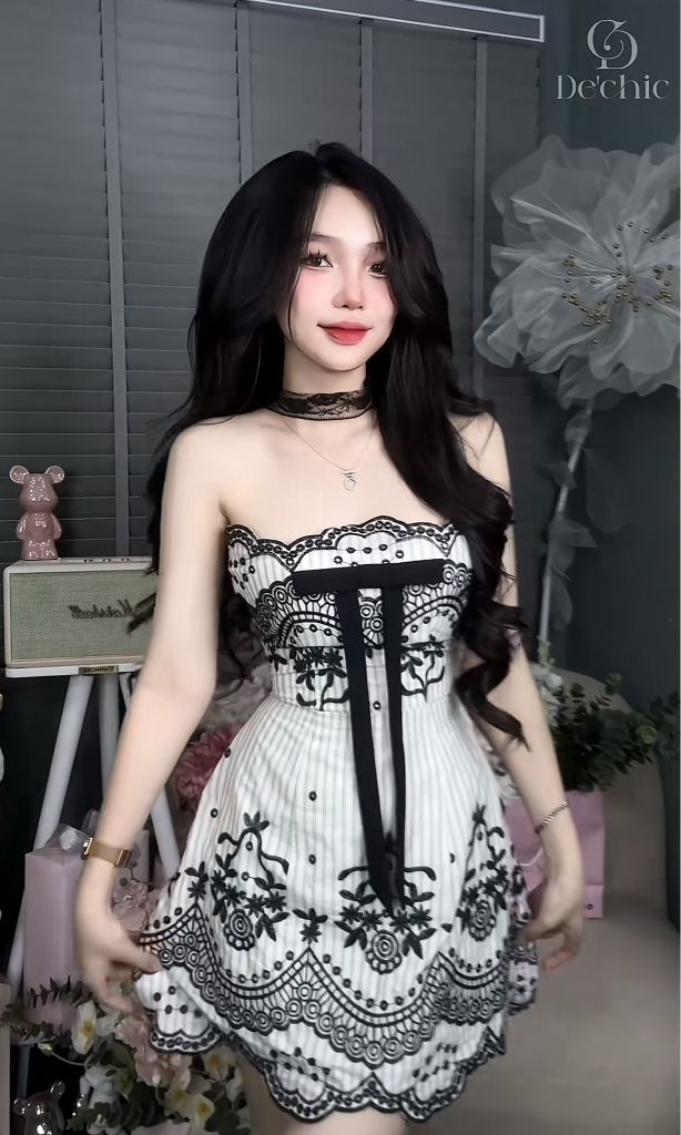 Đầm cúp xô thêu hoa choker cổ (E46)