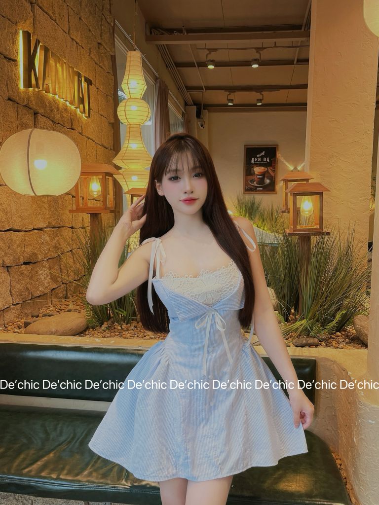 Đầm sọc ren hoa cột dây