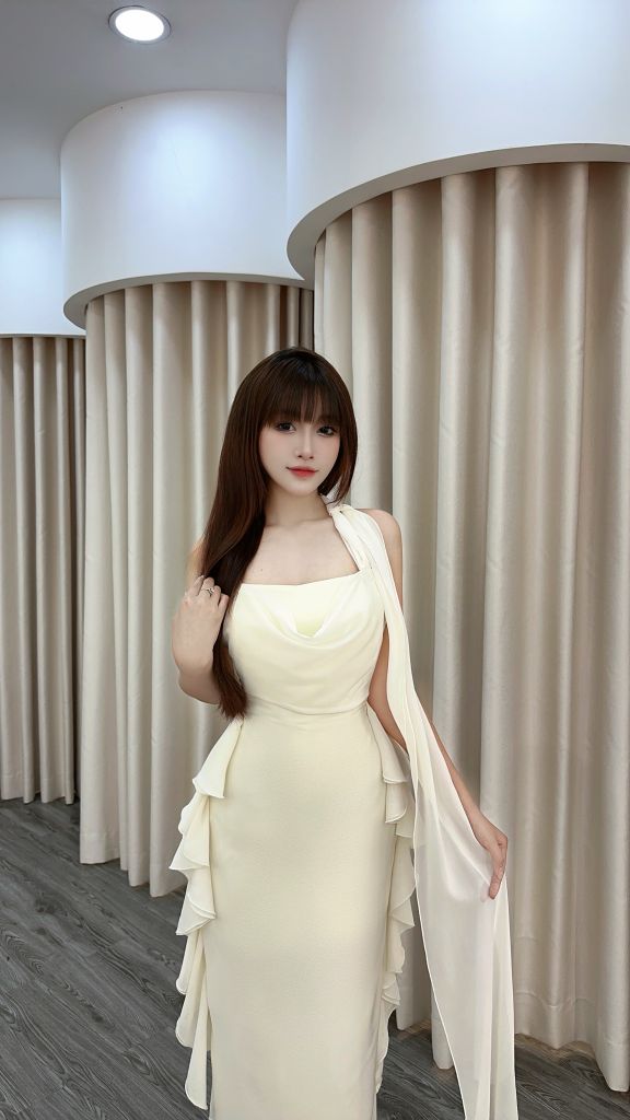 Đầm lụa dây yếm hở lưng dáng dài phối bèo (d02)