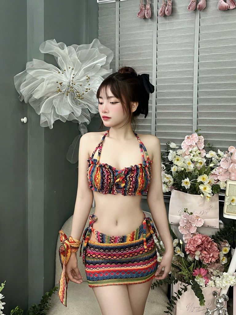 Set bikini thổ cẩm 4 món