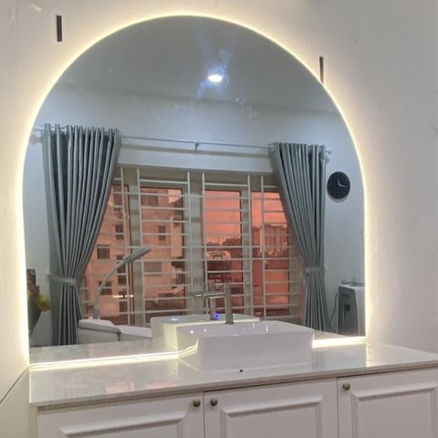 130x130cm Gương soi mái vòm AAArealhome Gương trang điểm Gương đèn led